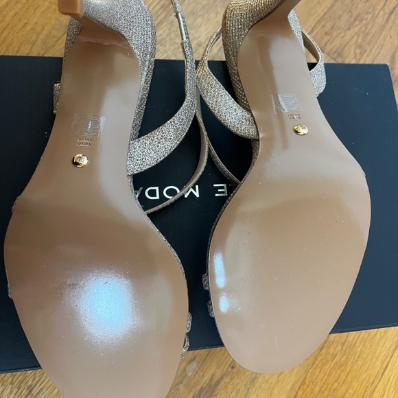 Rooni Slingback Sandal in Gold Nude Size 8.5 Fits Like Size 8 by Pelle Moda - Picture 9 of 9